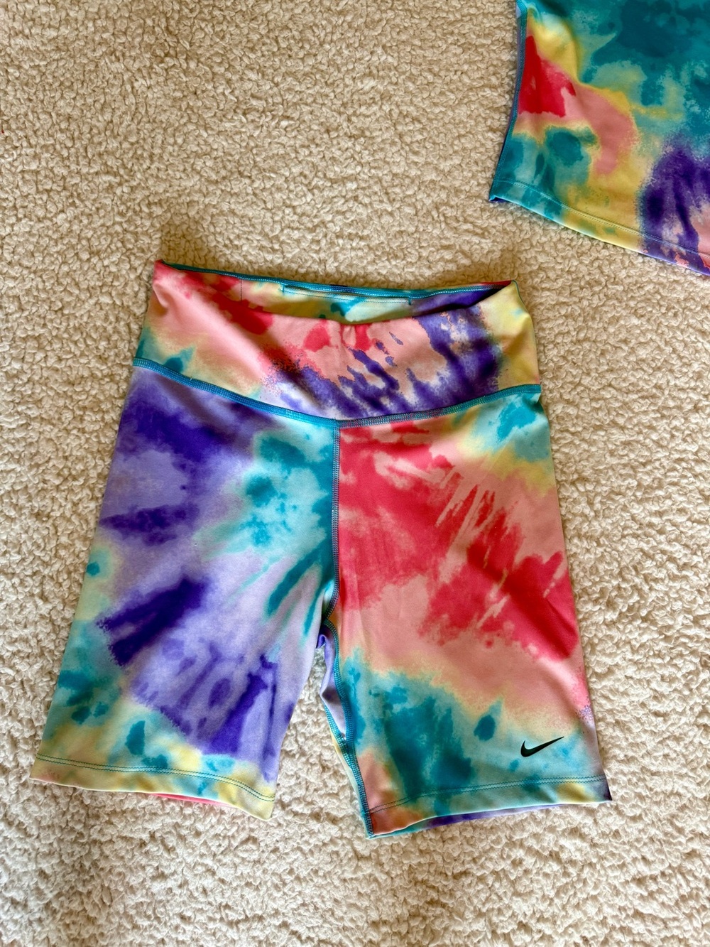 Nike Tie Dye 2 Piece Active Set Size M 💛💙 - Picture 5 of 6
